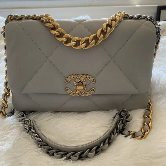 🤍Chanel19 Small grey bag🤍 - Picture 14 of 17